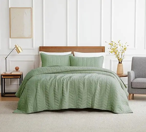 Cotton Quilt Set in Sage Green for California King Bed with Oversized Soft Bedspread and Pillow Shams